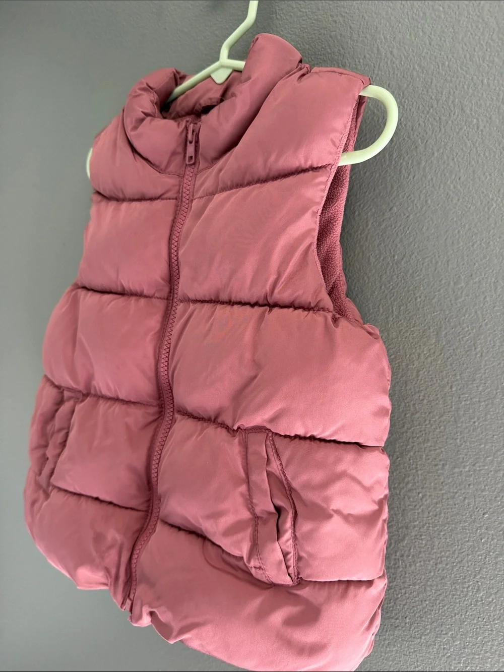 Old Navy Puffer Vest